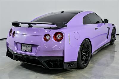 2020 Nissan GT-R Premium-OVER $40K MODS-CUSTOM INTERIOR & EXTERIOR - Photo 12 - Joliet, IL 60435