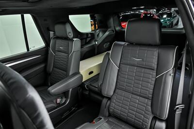 2025 Cadillac Escalade-V   - Photo 24 - Joliet, IL 60435