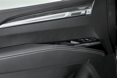 2025 Cadillac Escalade-V   - Photo 18 - Joliet, IL 60435