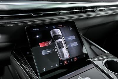 2025 Cadillac Escalade-V   - Photo 37 - Joliet, IL 60435