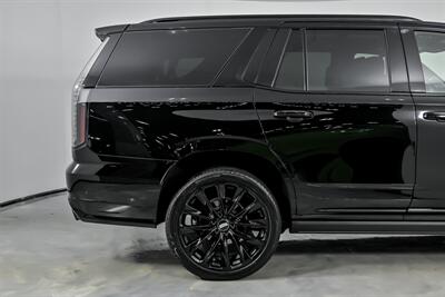 2025 Cadillac Escalade-V   - Photo 13 - Joliet, IL 60435