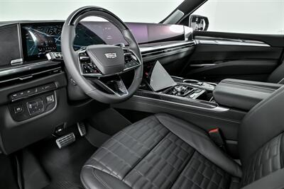 2025 Cadillac Escalade-V   - Photo 20 - Joliet, IL 60435