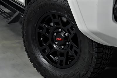 2019 Toyota 4Runner TRD Pro   - Photo 4 - Joliet, IL 60435