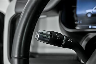2021 Land Rover Defender 110 X-Dynamic HSE   - Photo 29 - Joliet, IL 60435