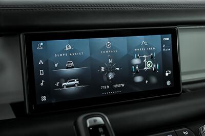 2021 Land Rover Defender 110 X-Dynamic HSE   - Photo 37 - Joliet, IL 60435