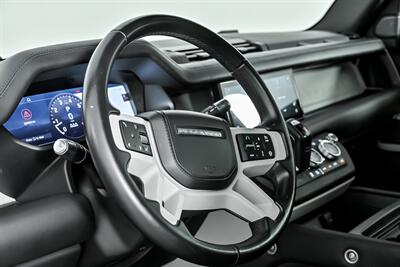 2021 Land Rover Defender 110 X-Dynamic HSE   - Photo 25 - Joliet, IL 60435