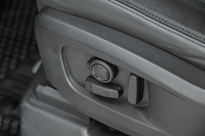 2021 Land Rover Defender 110 X-Dynamic HSE   - Photo 26 - Joliet, IL 60435