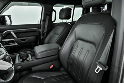 2021 Land Rover Defender 110 X-Dynamic HSE   - Photo 22 - Joliet, IL 60435