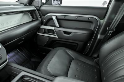 2021 Land Rover Defender 110 X-Dynamic HSE   - Photo 43 - Joliet, IL 60435