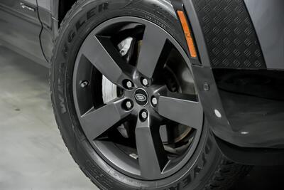 2021 Land Rover Defender 110 X-Dynamic HSE   - Photo 4 - Joliet, IL 60435