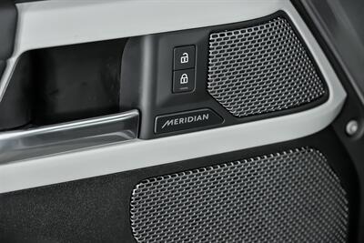 2021 Land Rover Defender 110 X-Dynamic HSE   - Photo 19 - Joliet, IL 60435