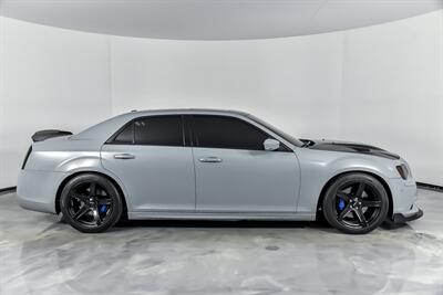 2012 Chrysler 300 SRT8   - Photo 14 - Joliet, IL 60435