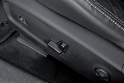 2012 Chrysler 300 SRT8   - Photo 25 - Joliet, IL 60435