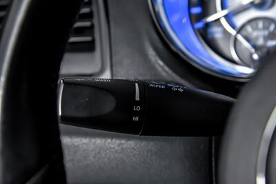 2012 Chrysler 300 SRT8   - Photo 28 - Joliet, IL 60435