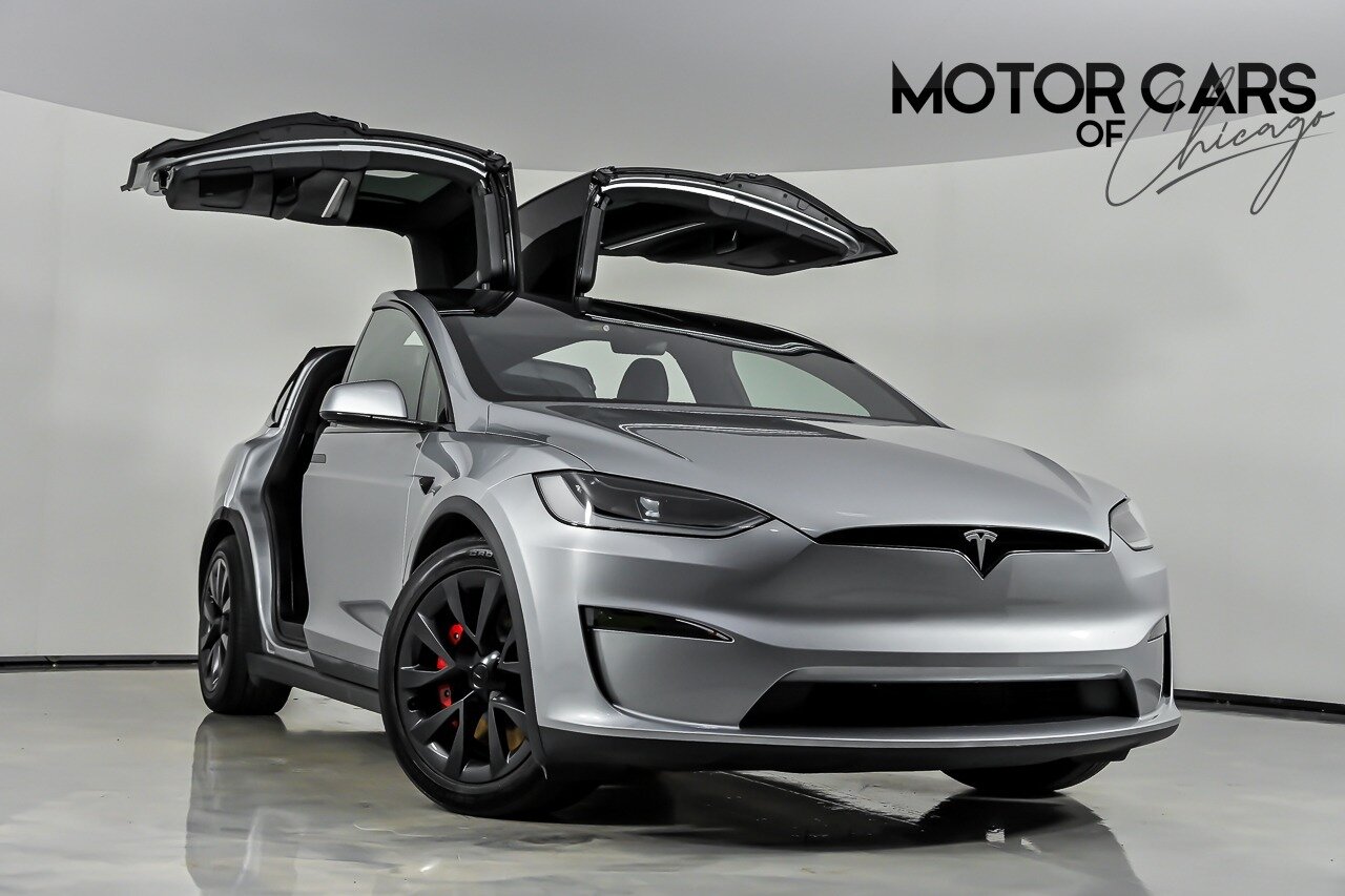 2025 Tesla Model X's photo
