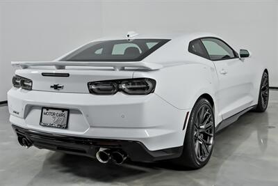 2023 Chevrolet Camaro ZL1   - Photo 12 - Joliet, IL 60435