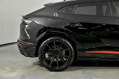 2020 Lamborghini Urus - Photo 13 - Joliet, IL 60435