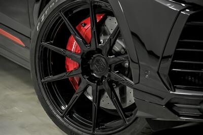 2020 Lamborghini Urus - Photo 4 - Joliet, IL 60435