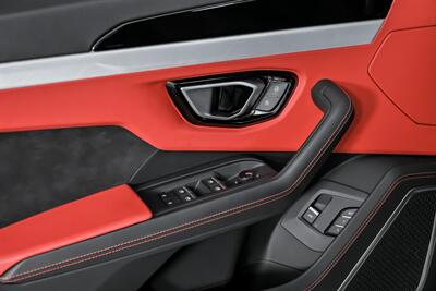 2020 Lamborghini Urus - Photo 18 - Joliet, IL 60435