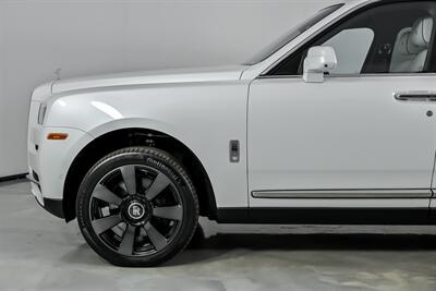 2019 Rolls-Royce Cullinan -WHITE ON WHITE!   - Photo 7 - Joliet, IL 60435