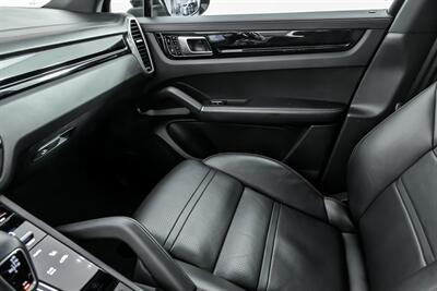 2019 Porsche Cayenne S   - Photo 39 - Joliet, IL 60435