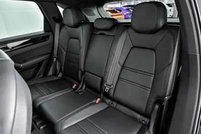 2019 Porsche Cayenne S   - Photo 25 - Joliet, IL 60435