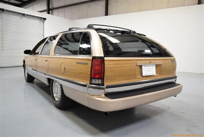 1996 Buick Roadmaster Estate   - Photo 3 - Mooresville, NC 28117