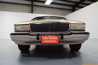 1996 Buick Roadmaster Estate   - Photo 9 - Mooresville, NC 28117