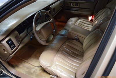 1996 Buick Roadmaster Estate   - Photo 5 - Mooresville, NC 28117