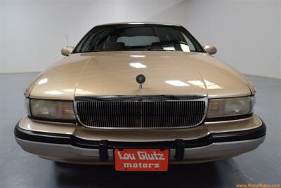 1996 Buick Roadmaster Estate   - Photo 10 - Mooresville, NC 28117