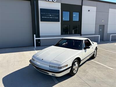 1988 Buick Reatta Coupe - Photo 1 - Statesville, NC 28677