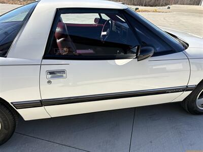1988 Buick Reatta Coupe   - Photo 17 - Statesville, NC 28677
