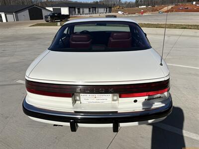 1988 Buick Reatta Coupe   - Photo 15 - Statesville, NC 28677