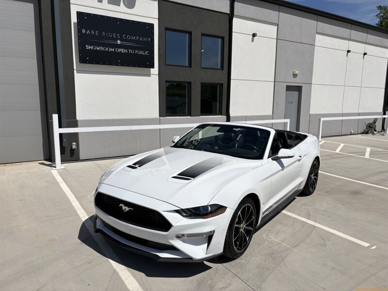 2020 Ford Mustang EcoBoost Premium  