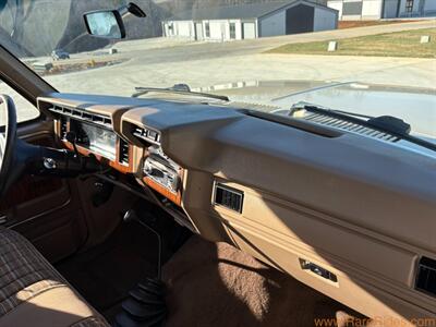 1984 Ford Bronco XLT   - Photo 69 - Statesville, NC 28677