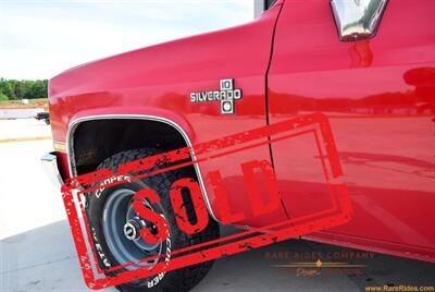 1986 Chevrolet Suburban K10   - Photo 4 - Statesville, NC 28677