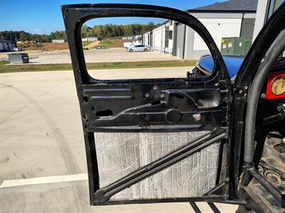 1940 Ford Deluxe Coupe   - Photo 41 - Statesville, NC 28677