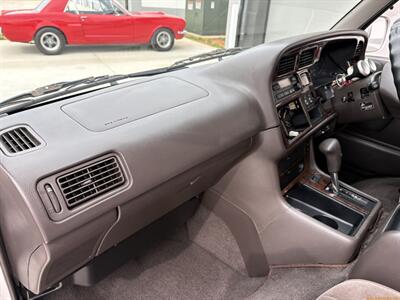 1997 Toyota HiAce Super Custom Living Saloon EX   - Photo 52 - Statesville, NC 28677