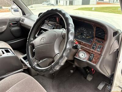 1997 Toyota HiAce Super Custom Living Saloon EX   - Photo 40 - Statesville, NC 28677