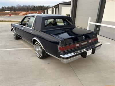 1985 Chrysler New Yorker Fifth Avenue   - Photo 3 - Statesville, NC 28677