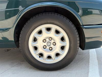 2002 Jaguar XJ8   - Photo 24 - Statesville, NC 28677