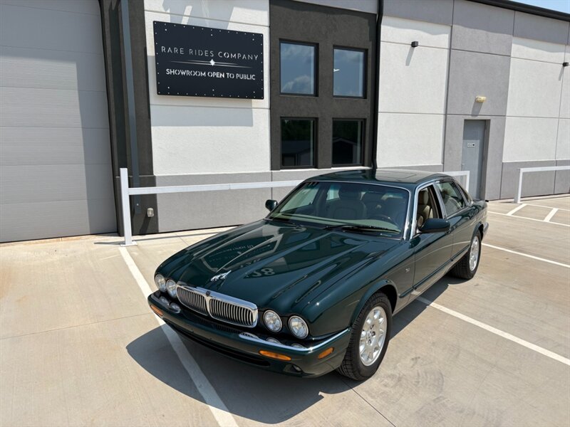 2002 Jaguar XJ8   - Photo 1 - Statesville, NC 28677