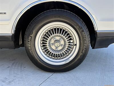 1989 Lincoln Mark VII LSC   - Photo 34 - Statesville, NC 28677
