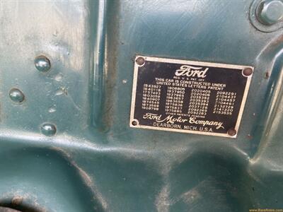 1940 Ford Deluxe Sedan - Photo 45 - Statesville, NC 28677