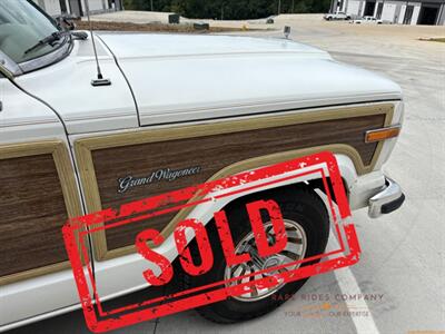 1988 Jeep Grand Wagoneer 4x4   - Photo 8 - Statesville, NC 28677