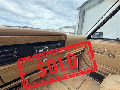 1988 Jeep Grand Wagoneer 4x4   - Photo 27 - Statesville, NC 28677