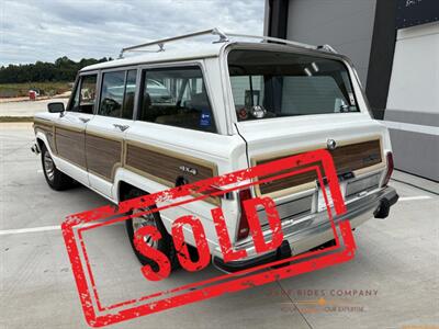 1988 Jeep Grand Wagoneer 4x4   - Photo 5 - Statesville, NC 28677