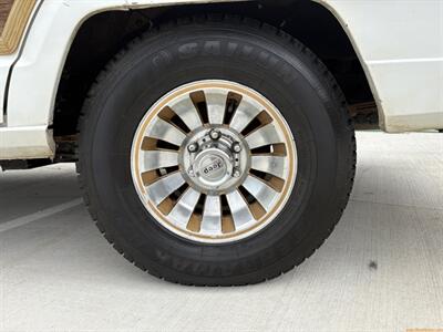 1988 Jeep Grand Wagoneer   - Photo 33 - Statesville, NC 28677