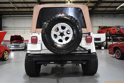 1999 Jeep Wrangler Sahara   - Photo 16 - Mooresville, NC 28117