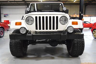 1999 Jeep Wrangler Sahara   - Photo 11 - Mooresville, NC 28117